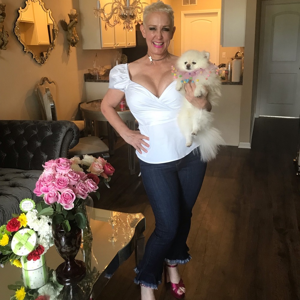 Meet your Posher, Robin